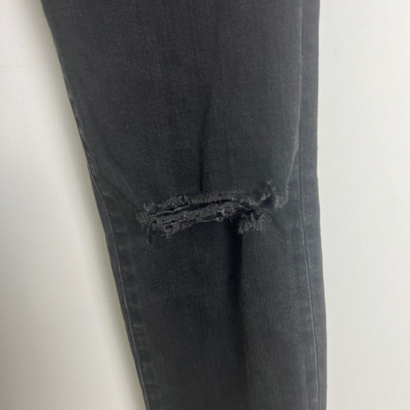 Madewell 9" High-Rise Skinny Black Raw Hem Vintage Faded Distressed Knees Sz 26 - Picture 8 of 15